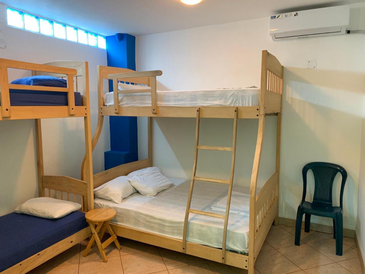 Hostal Yaku มอนตาญิตาร์ ภายนอก รูปภาพ