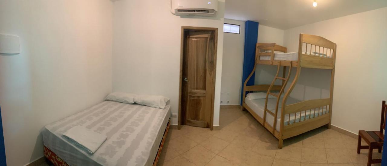 Hostal Yaku มอนตาญิตาร์ ภายนอก รูปภาพ