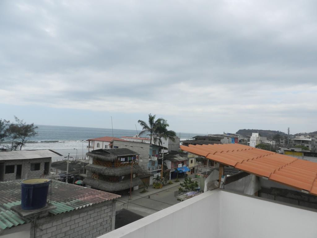 Hostal Yaku มอนตาญิตาร์ ภายนอก รูปภาพ