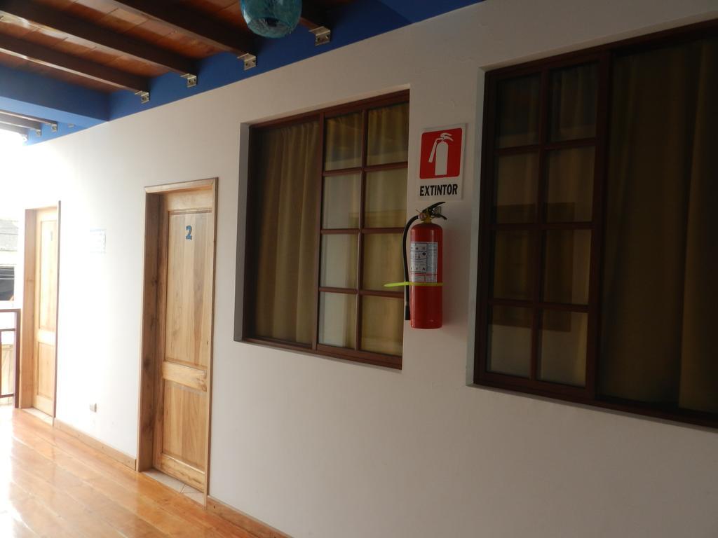 Hostal Yaku มอนตาญิตาร์ ภายนอก รูปภาพ